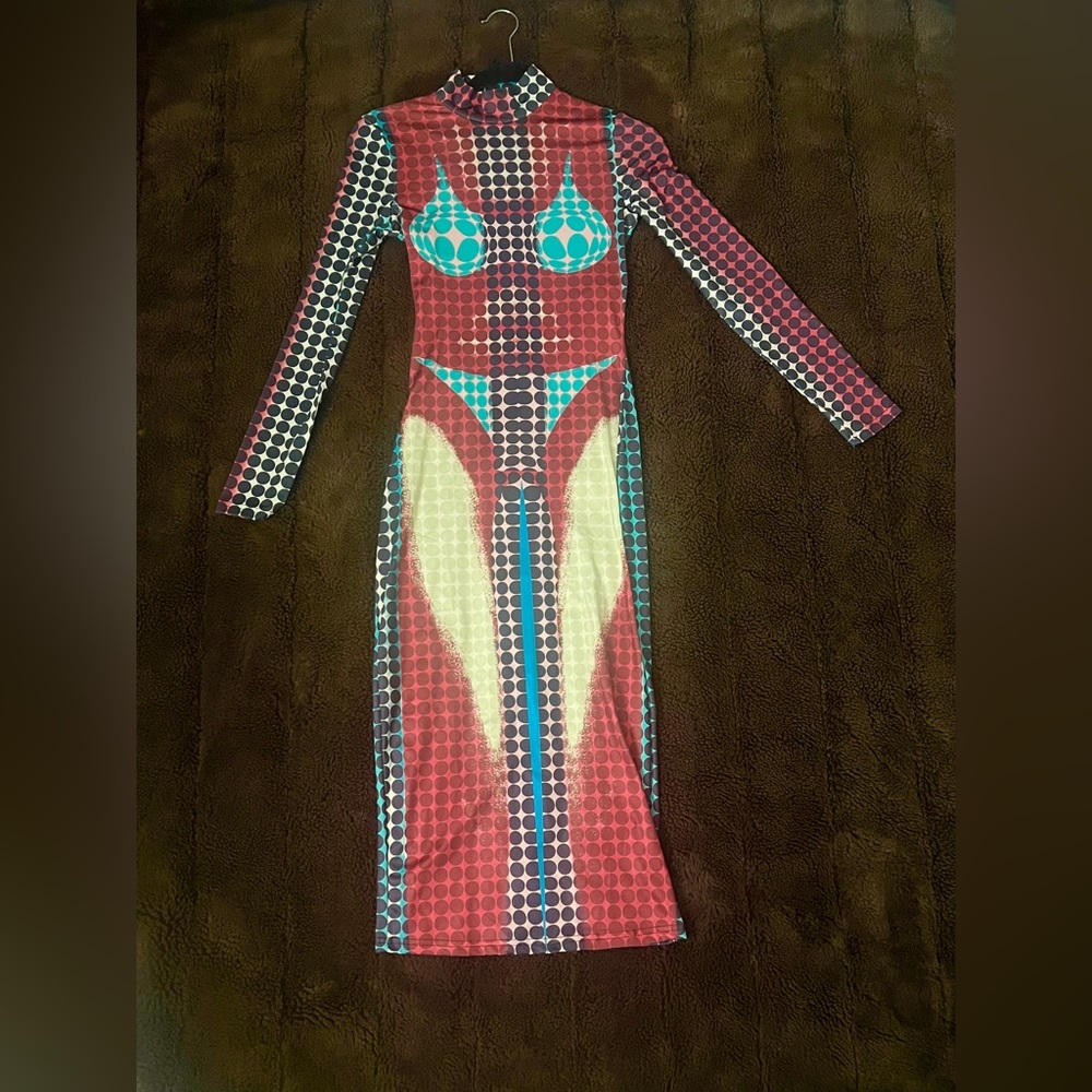 Edgy multicolor body print dress